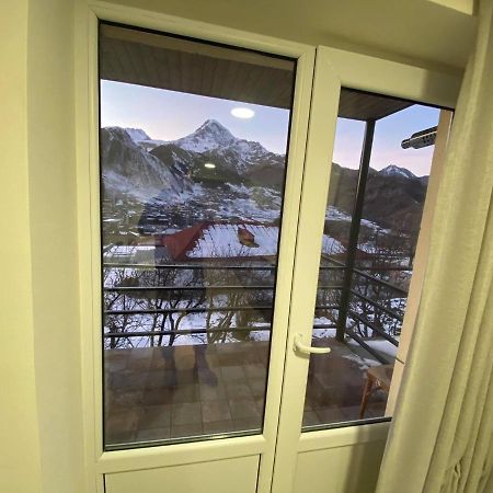 Kazbegi Apartment Екстер'єр фото