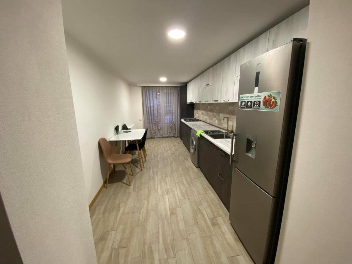 Kazbegi Apartment Екстер'єр фото